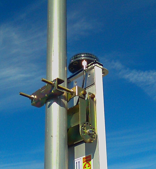 Cas d&#39;applications: Les évents GORE<sup>®</sup> Protective Vents améliorent la surveillance de l’alignement des antennes en empêchant la condensation